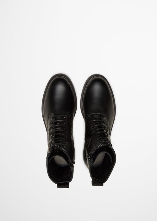 Lace-up boots — Black