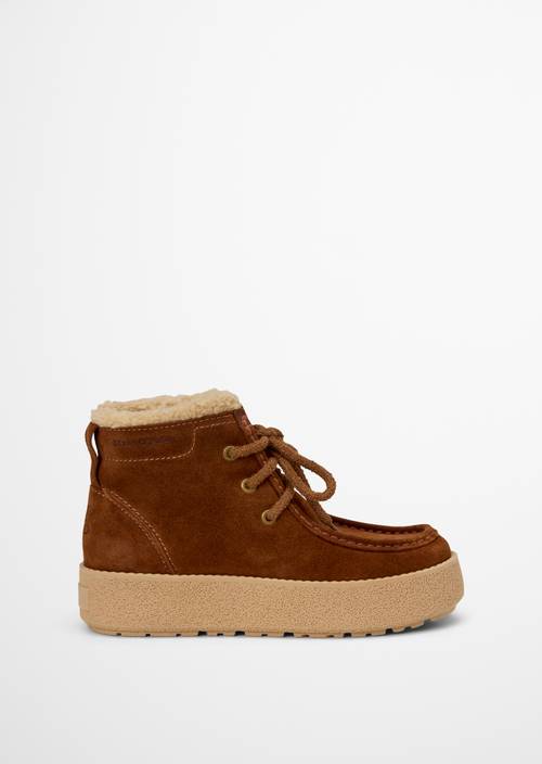 Knöchelhoher Schnürer Model Pia Cognac Ansicht rechter Schuh von außen