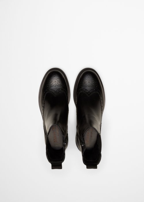 Chelsea Boot, Model Paula — Black