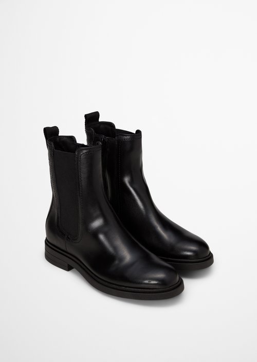 Chelsea Boot — Black