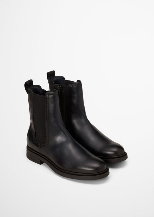 Chelsea Boot — True Navy