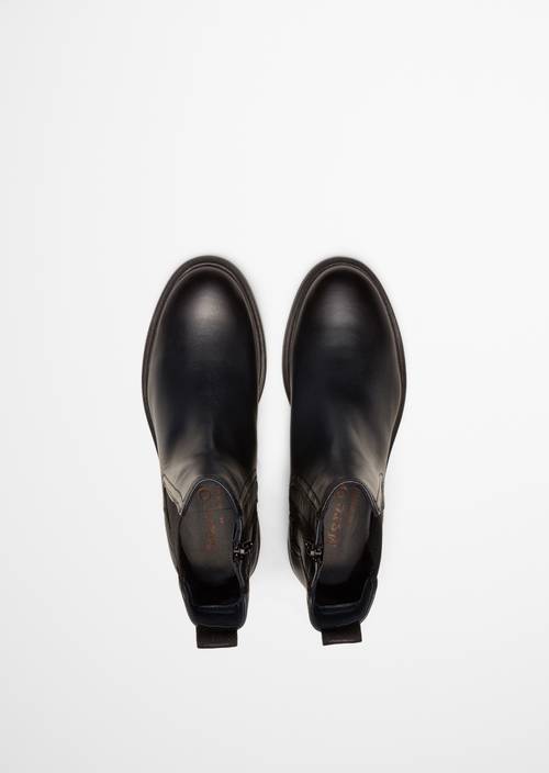 Chelsea Boot True Navy in top view