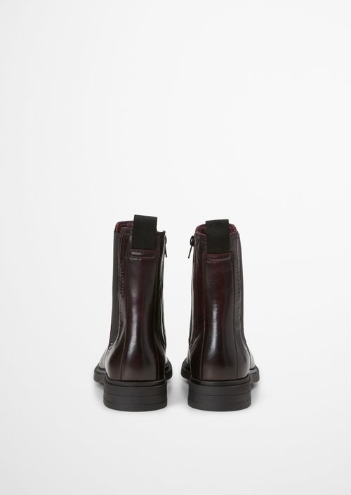 Chelsea Boot — Black Cherry