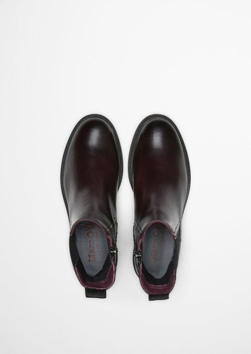 Chelsea Boot — Black Cherry