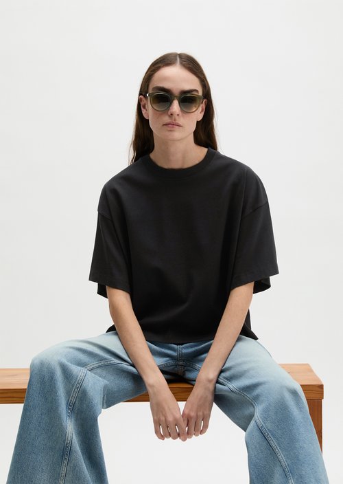 Relaxed T-shirt — Black