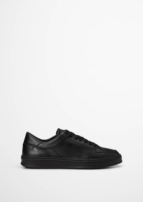 Sneaker Model Enrique Black Ansicht rechter Schuh von außen