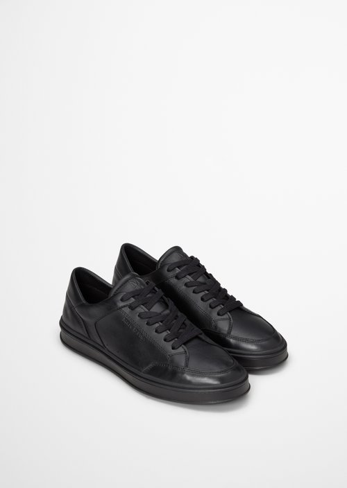 Enrique Sneaker Model — Black