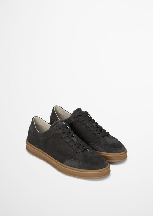 Enrique Sneaker Model — Dark Graphite