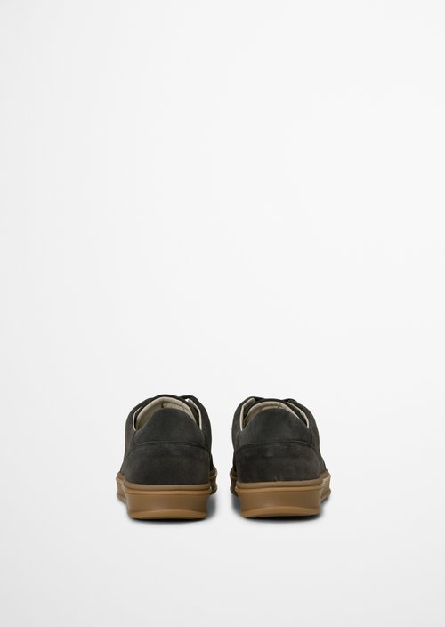 Enrique Sneaker Model — Dark Graphite