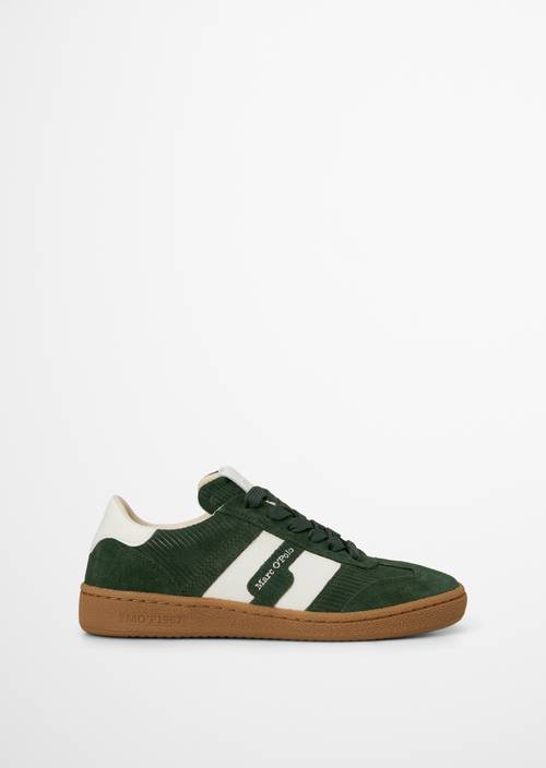Modèle de baskets Court Dark Pine vue extérieure de la chaussure droite