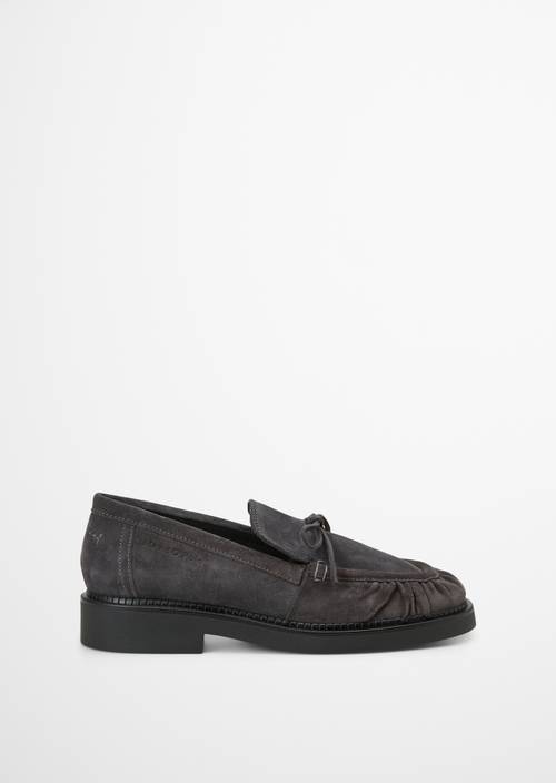 Erin Loafer Dark Graphite right shoe outer view