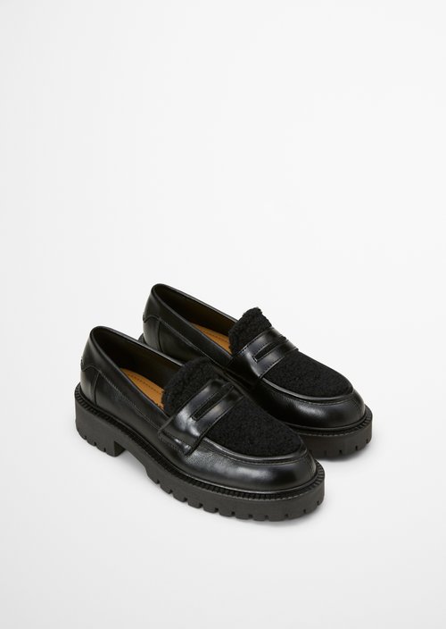 Phia Loafer — Black