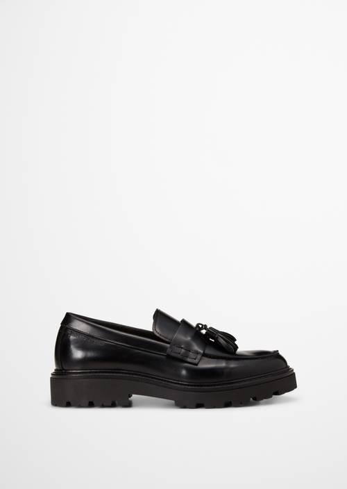 Mocassins modèle Phil Black vue extérieure de la chaussure droite