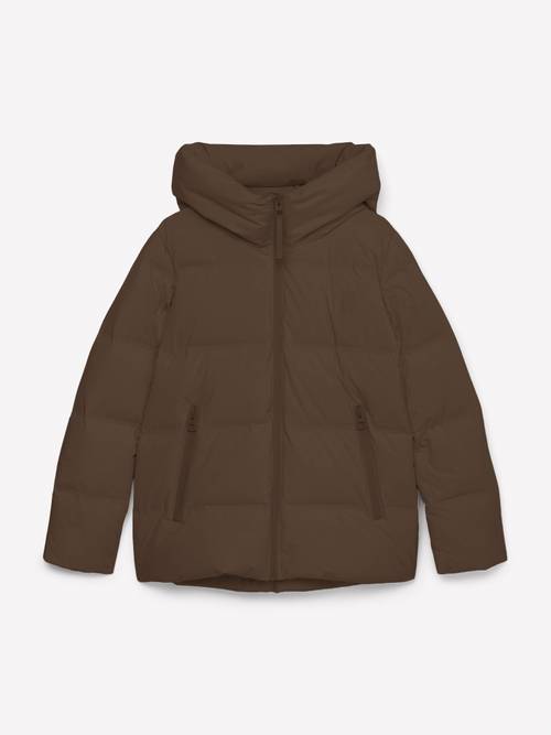 Daunenjacke MOP x Function Burnt Coffee in freigestellter Ansicht ohne Model
