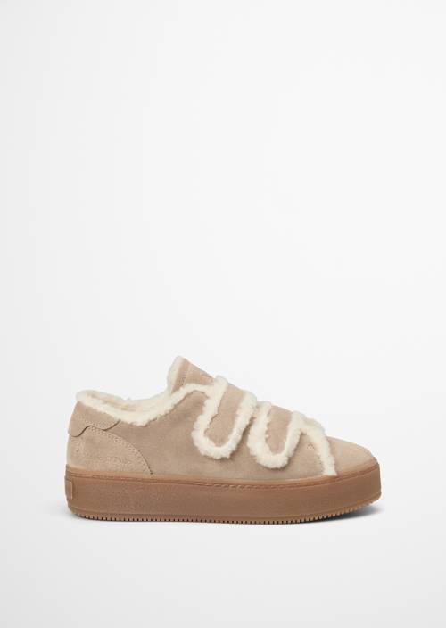 Sneaker Model Edith Earthy Taupe vue extérieure de la chaussure droite