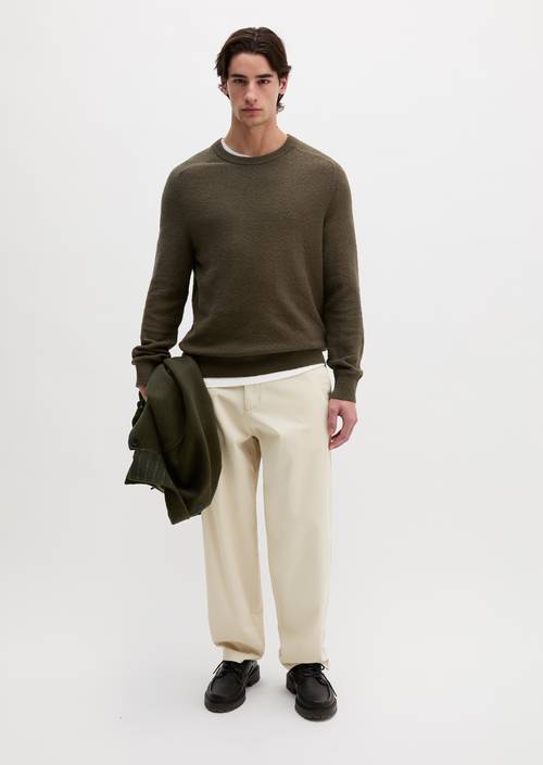 Pantalon modèle Bent relaxed Grey Silk en vue de face