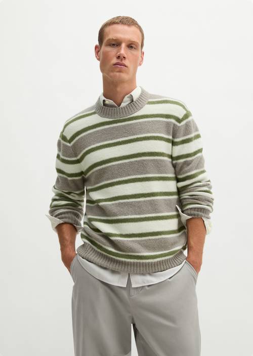 Regular-fit sweater Light Green in front view