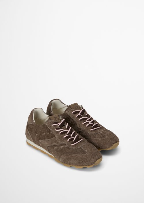 Fabiana Sneaker Model — Dark Taupe