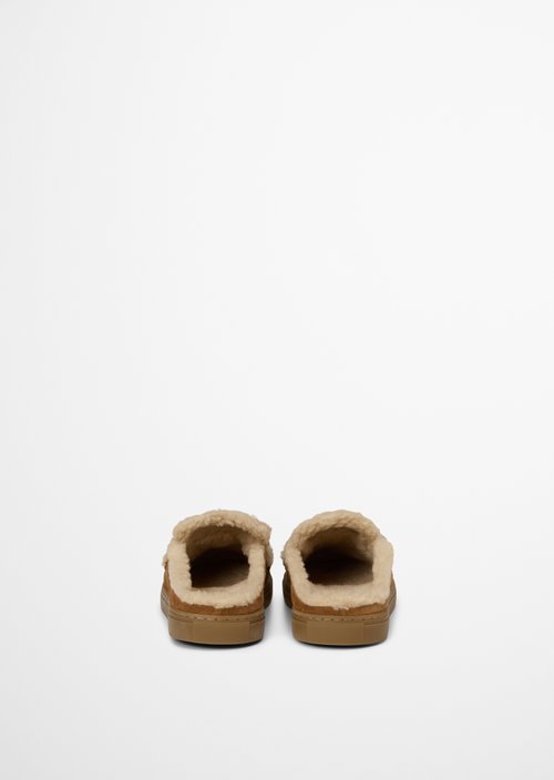 Sabot Model Kara — Pure Camel