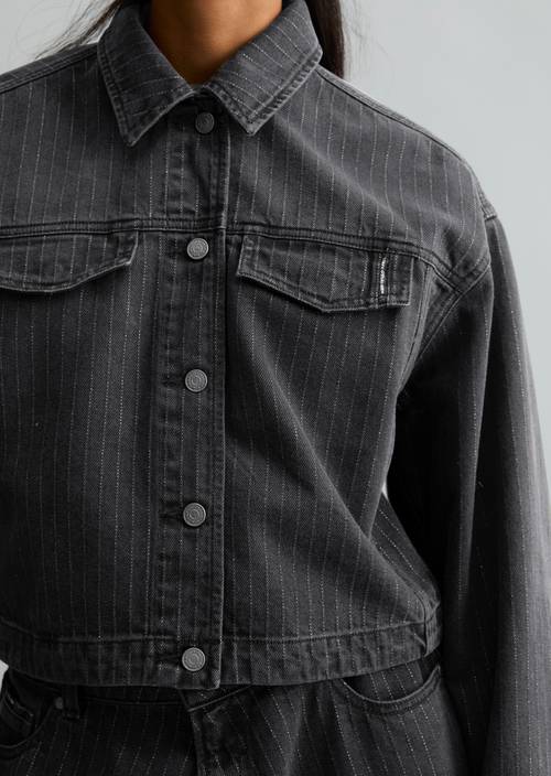 Giacca in denim a righe sottili, corta Dark Grey in vista dettagliata