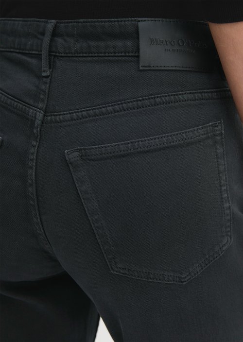 Mala Slim Cropped Jeans — Broken Graphite