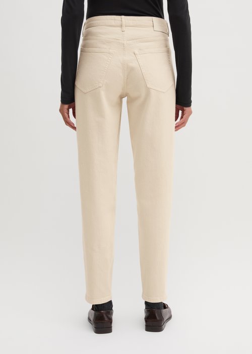 Mala Slim Cropped Jeans — Chalky Sand