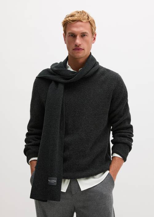 Pull coupe classique Dark Grey Melange en vue de face
