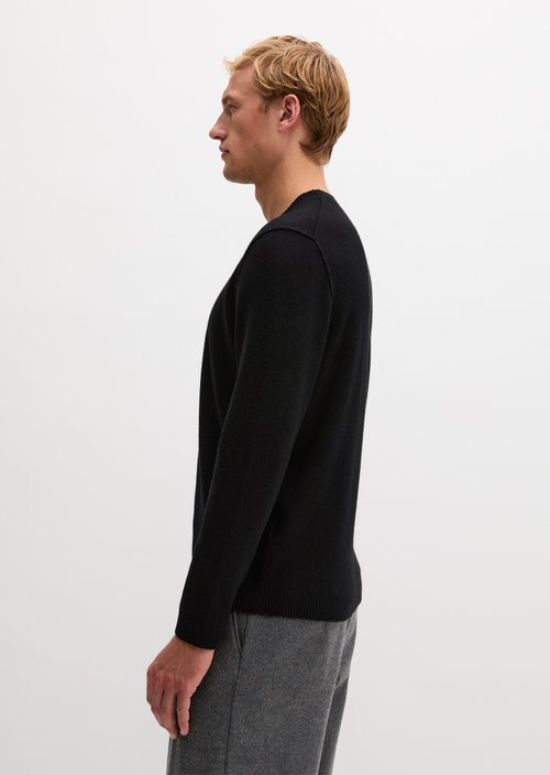 Regular-fit sweater — Black