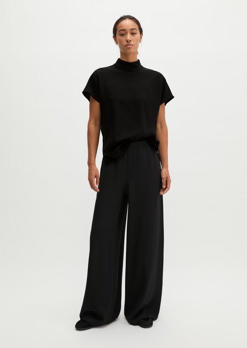 A-Line Pants — Black