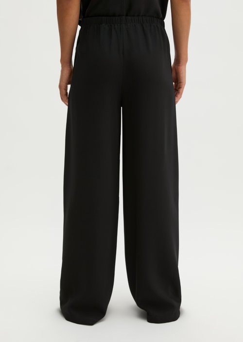 A-Line Pants — Black