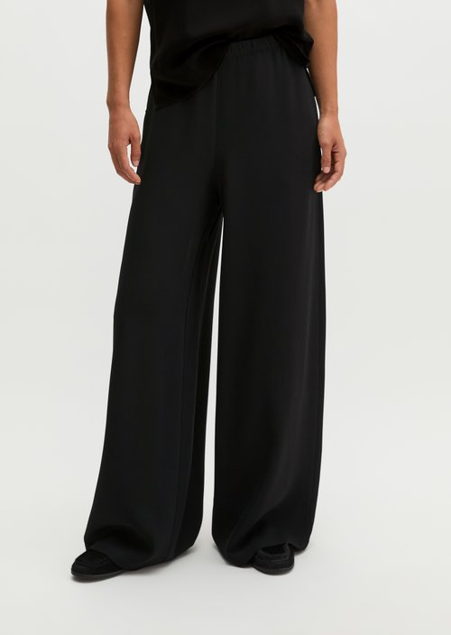 A-Line Pants — Black