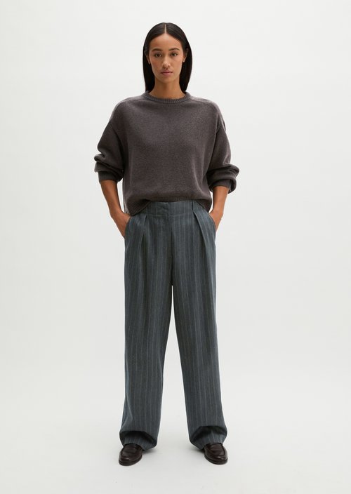 Pinstriped pants, barrel fit — Dark Grey