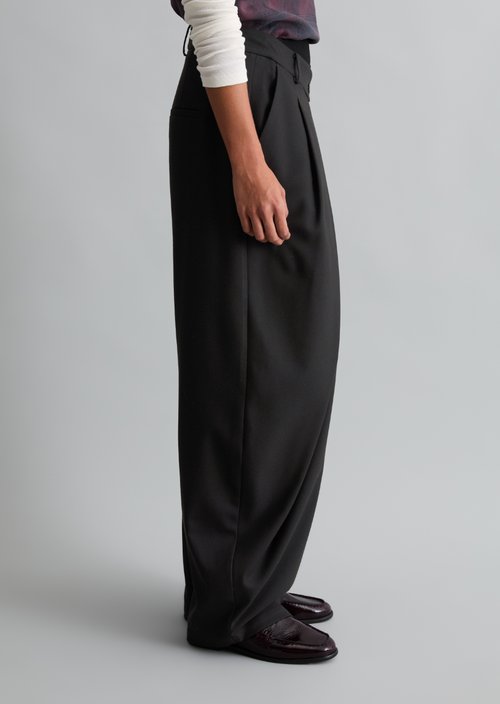 Barrel Crossover Pants — Black