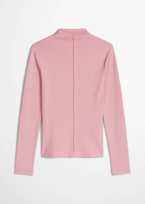 Slim-Fit Ribbed Long-Sleeve Shirt Strawberry Cream in isolated view without model
