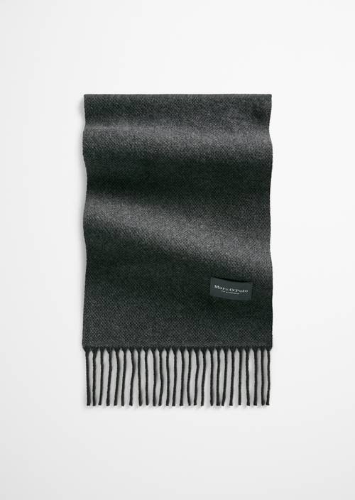 écharpe Black en vue de face