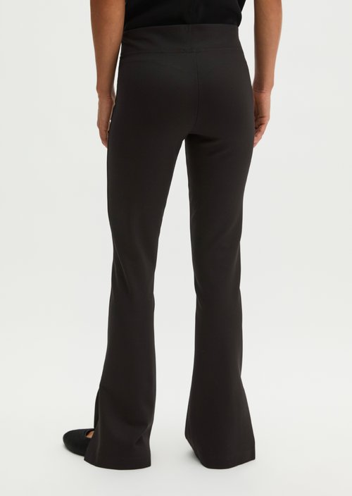 Slim Kick-Flare Pull-On Jersey Pants — Black