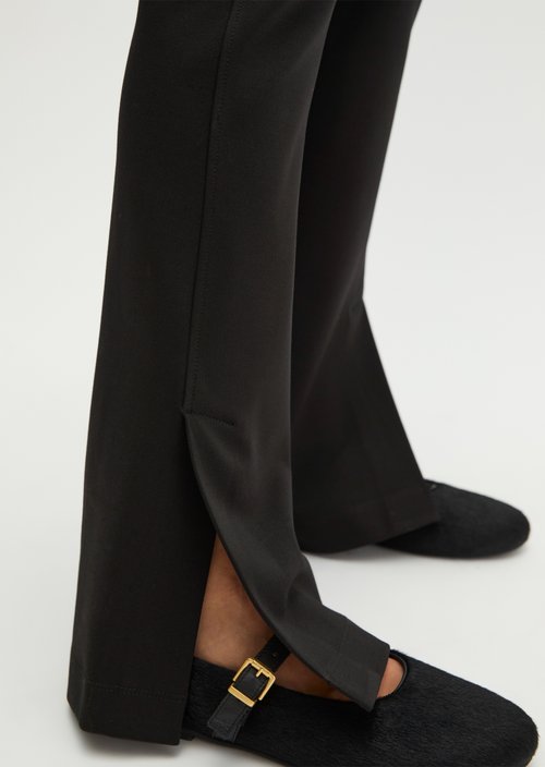 Slim Kick-Flare Pull-On Jersey Pants — Black