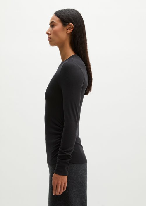 Slim-Fit Ribbed Long-Sleeve Shirt — Black