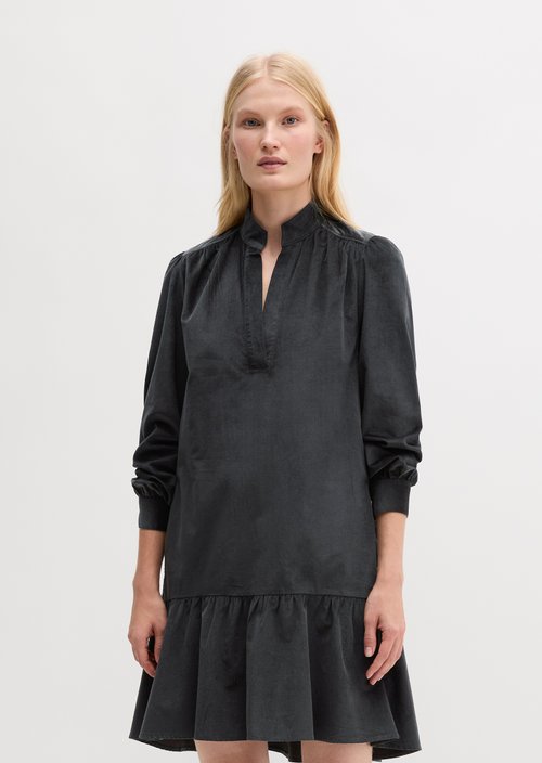 Velvet Dress, Regular Fit — Broken Graphite
