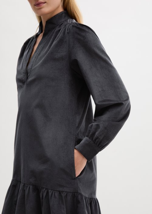 Velvet Dress, Regular Fit — Broken Graphite