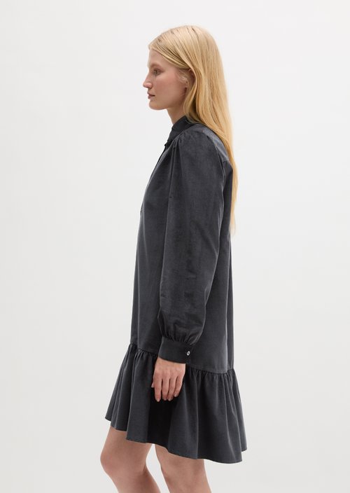Velvet Dress, Regular Fit — Broken Graphite