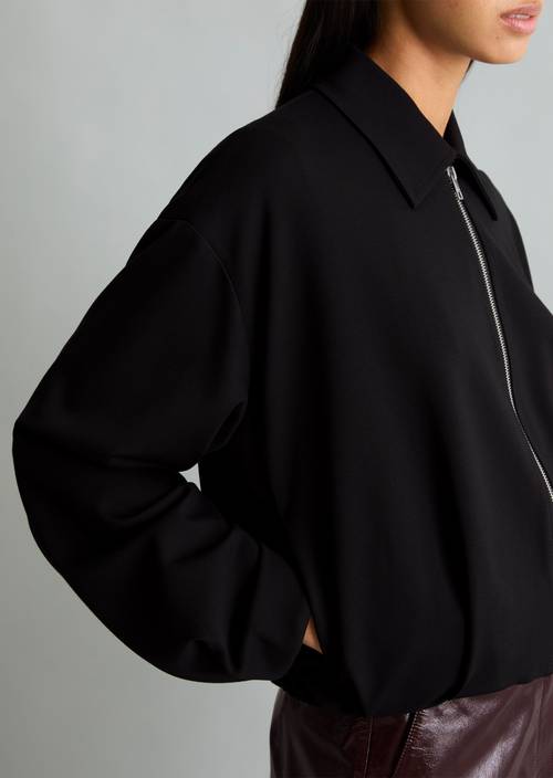 Blouson décontracté en jersey Black en vue détaillée