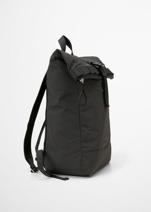 Larry Backpack — Broken Graphite