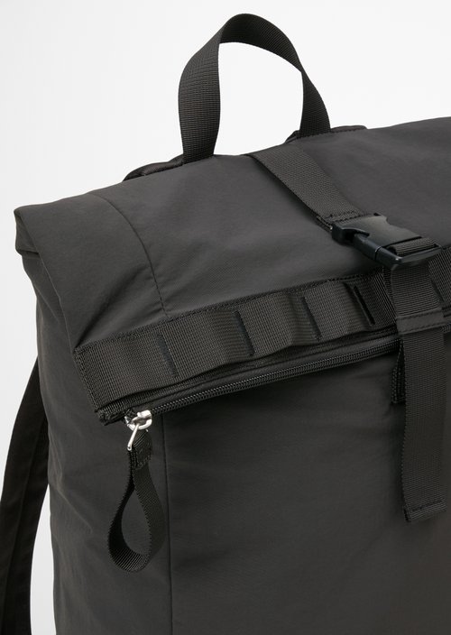Larry Backpack — Broken Graphite