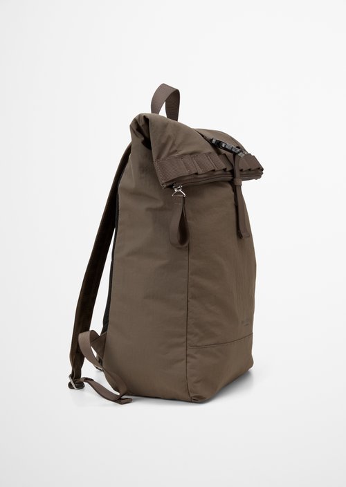 Larry Backpack — Dark Nickle