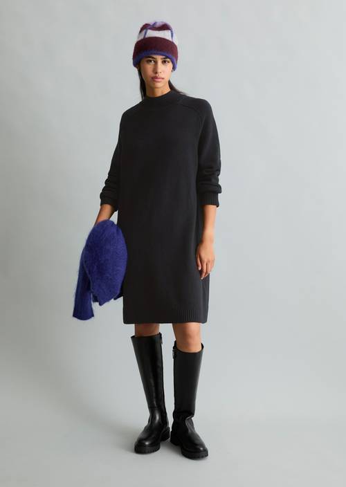 Oversized knit dress made of a soft wool blend - black | Mini dresses