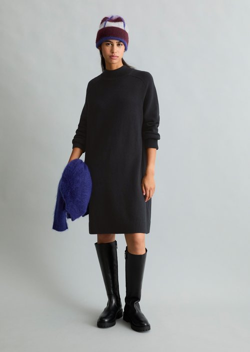 Oversized knit dress — Black