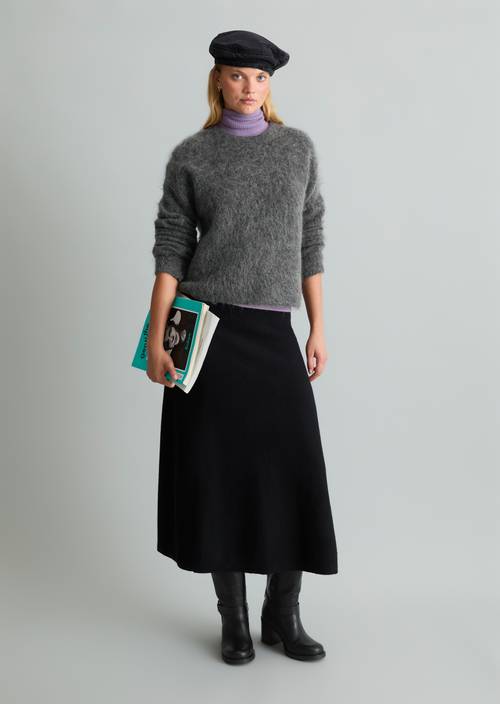 Kuscheliger Oversize Pullover Dark Shadow Melange in Frontalansicht