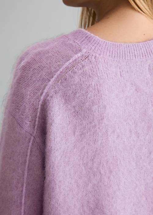 Kuscheliger Oversize Pullover Lumi Lilac in Detailansicht