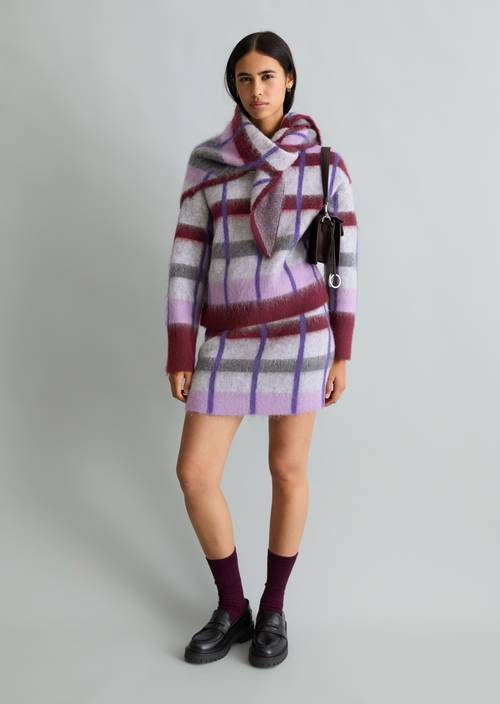 Jacquard-Pullover oversize Dark Purple in Frontalansicht